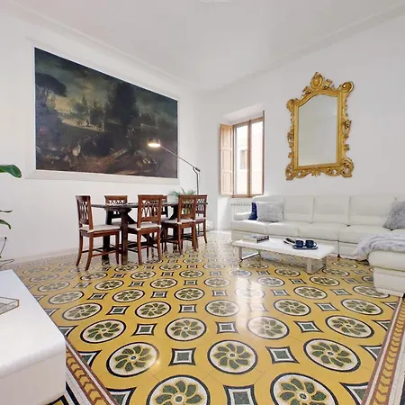 Apartment Treasurerome Grand Boheme Family